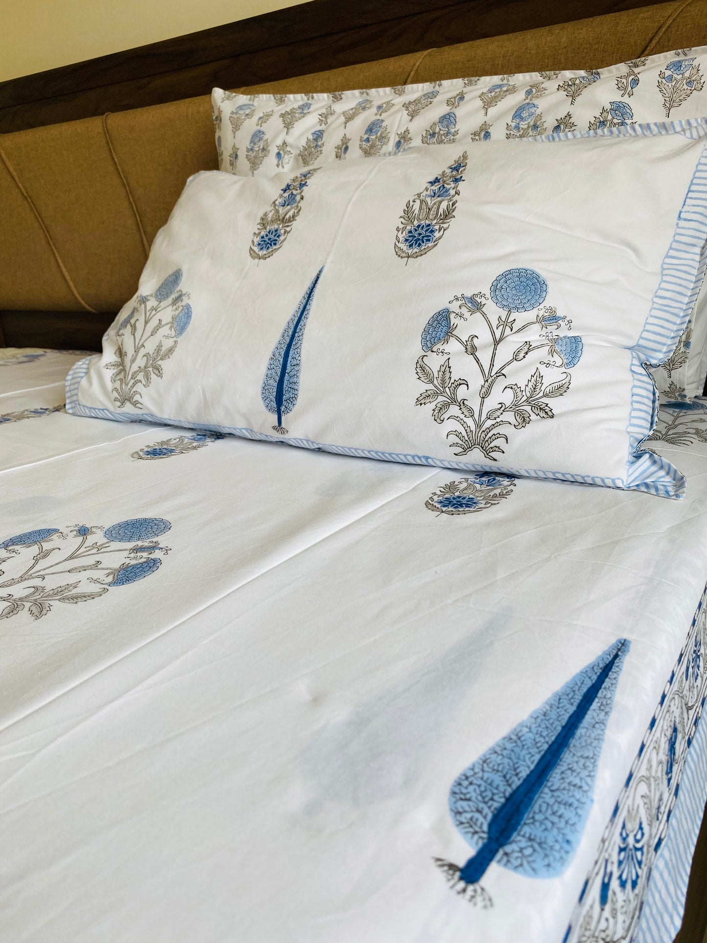 Rimjhim Hand Block Printed Cotton Bedsheet