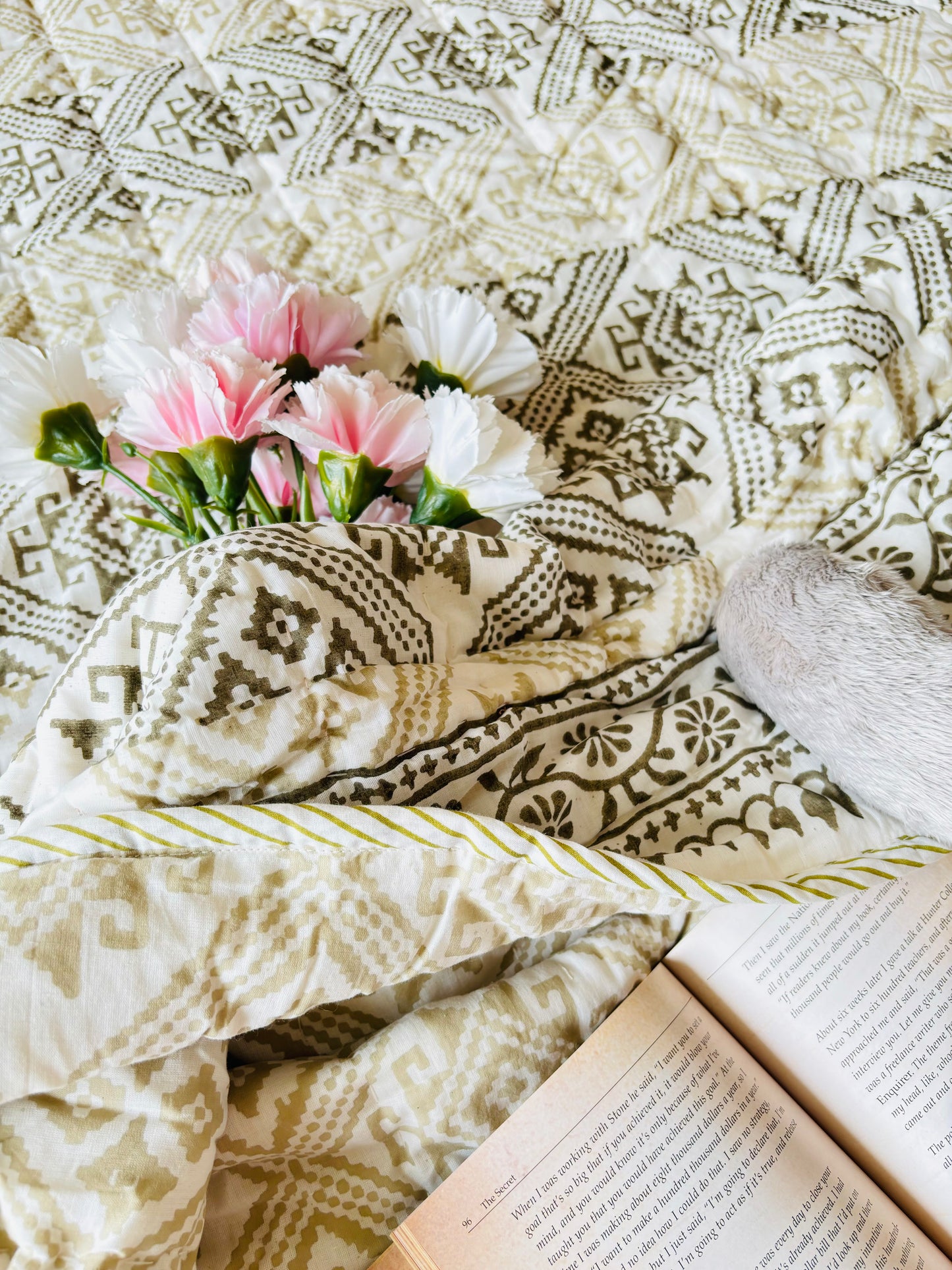 HoneyComb mulmul Quilt