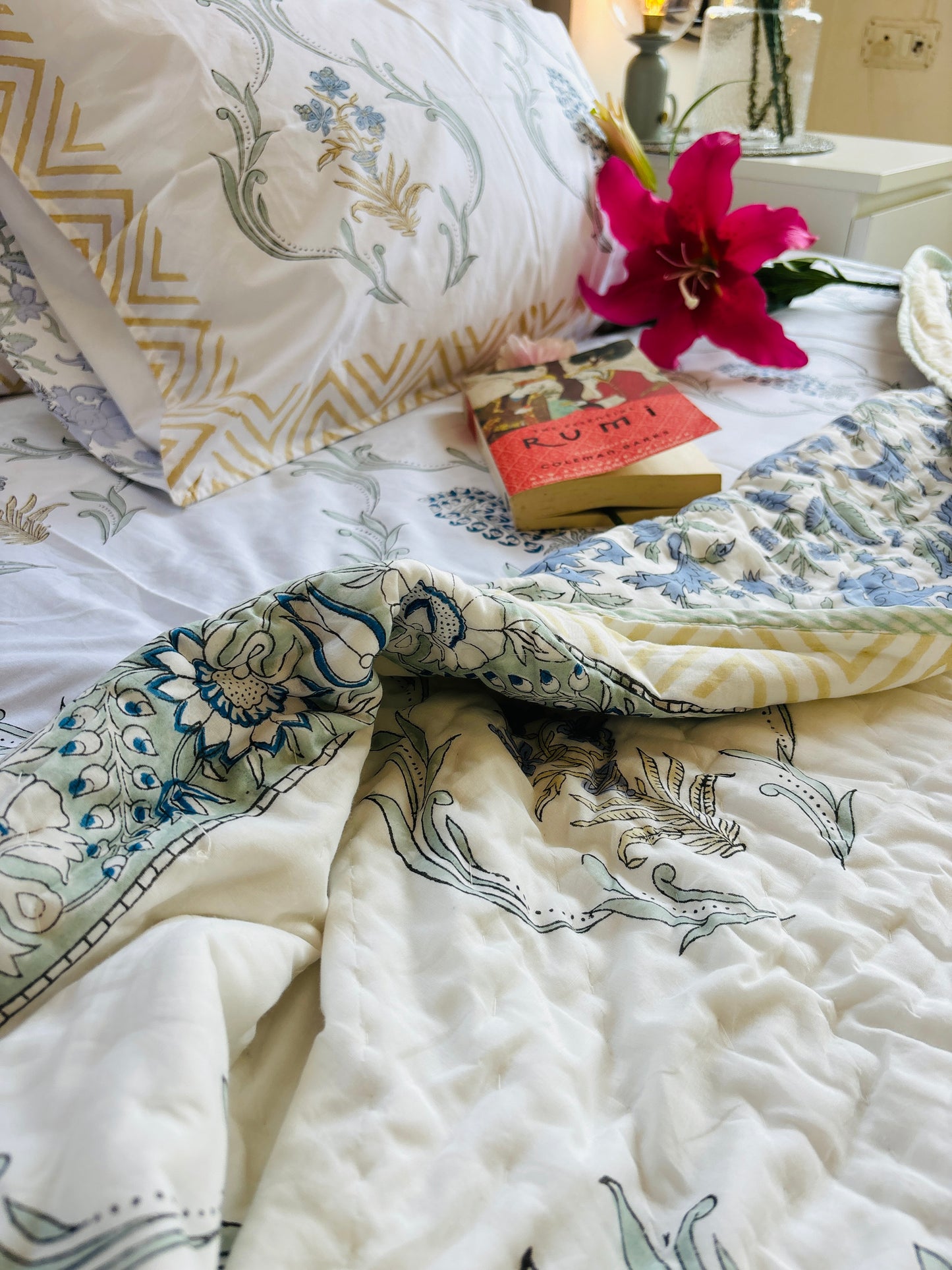Balmy Seaside mulmul Quilt