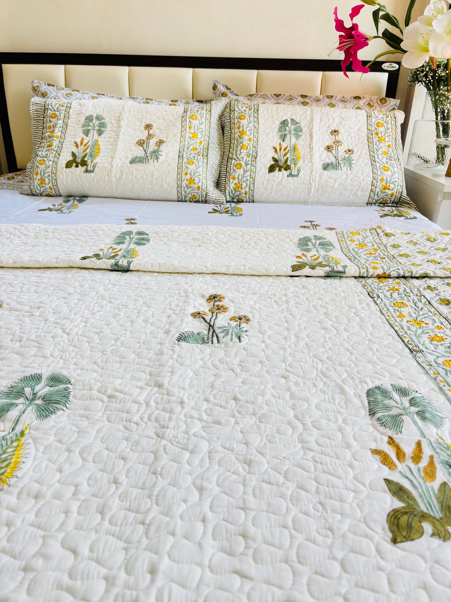 Dandelions Bedsheet & Quilted Bedcover Set