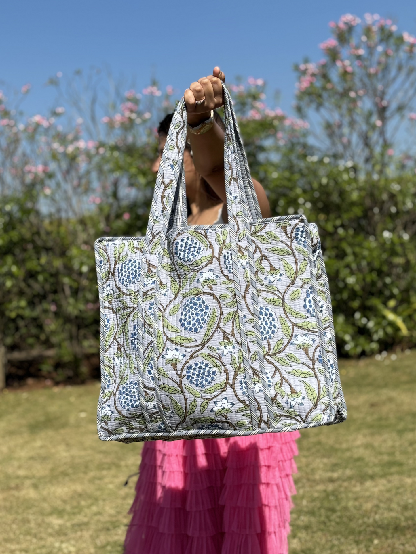 Jugni🛍️ - Hand block printed tote bag with zip