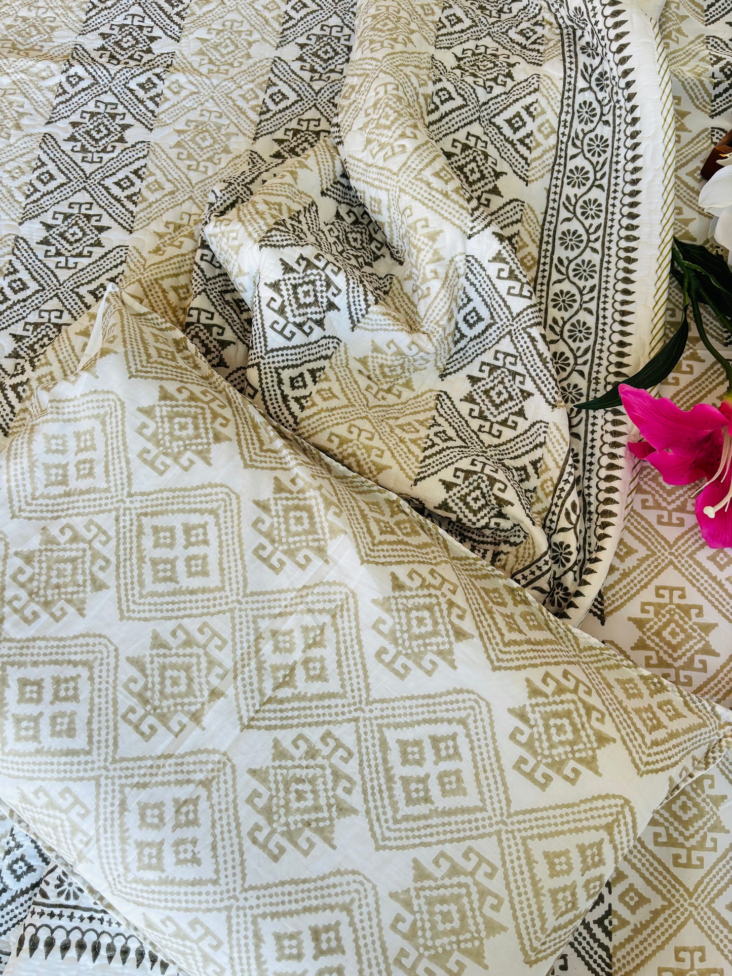HoneyComb Quilted Bedcover