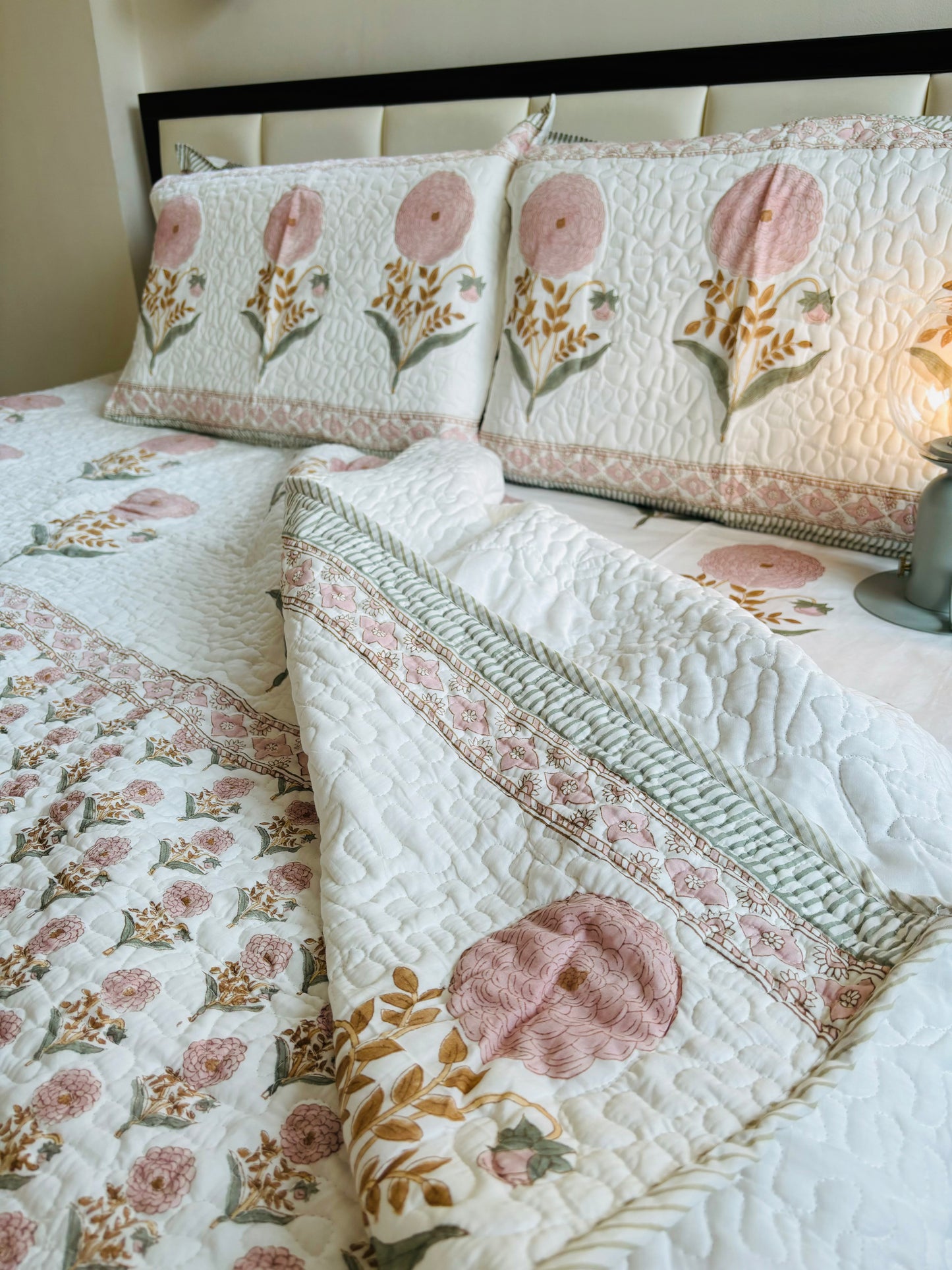 Dahlia Quilted Bedcover
