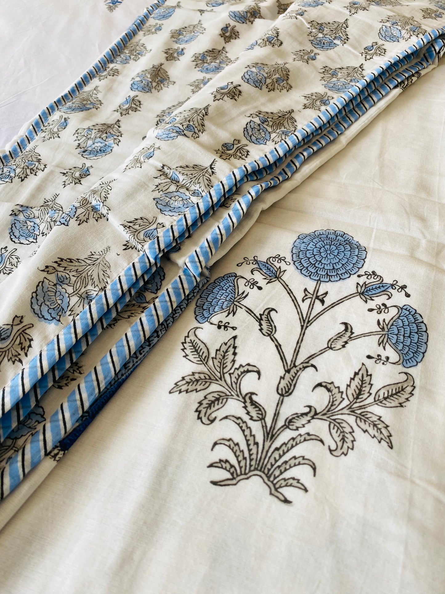 Rimjhim Mulmul Reversible Dohar - Set of 2 single dohar